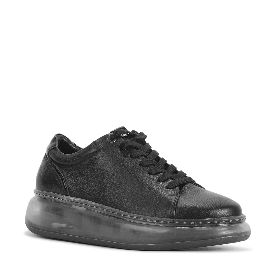  Czarne skórzane sportowe buty